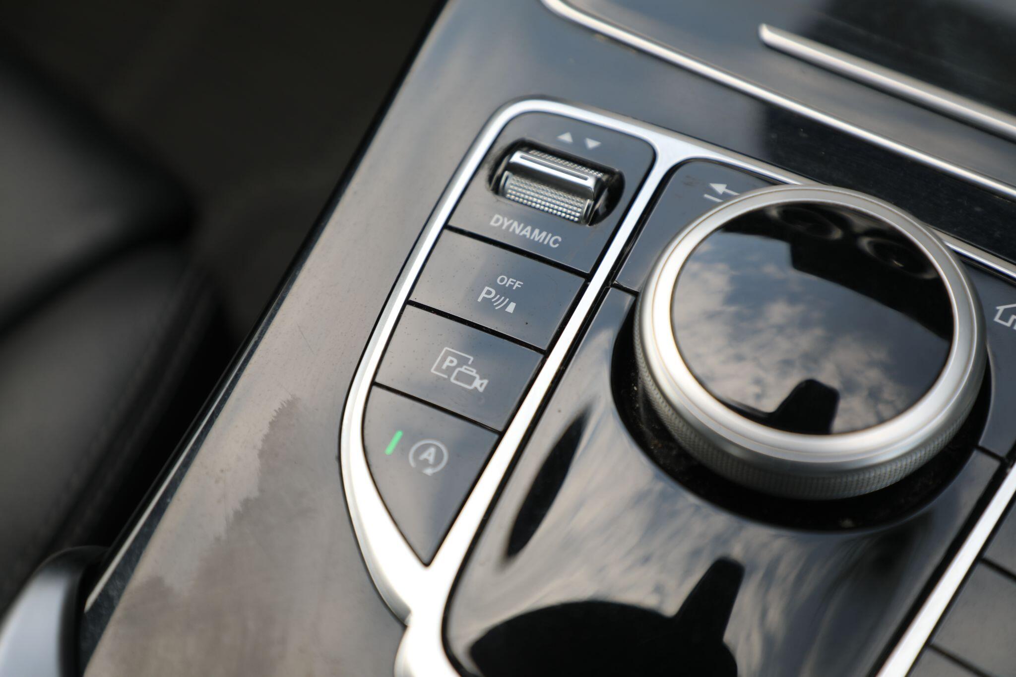 Large vehicle image